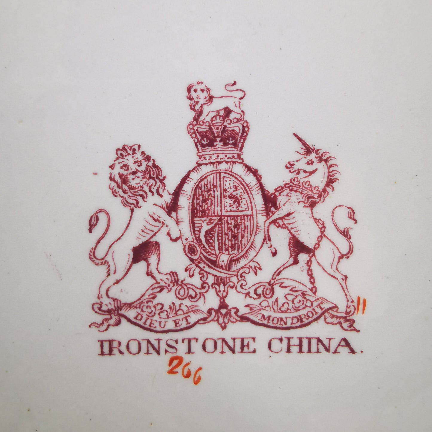 Ashworth-Bros-Ironstone-pattern-266-China-10.25-inch-Soup-Plate