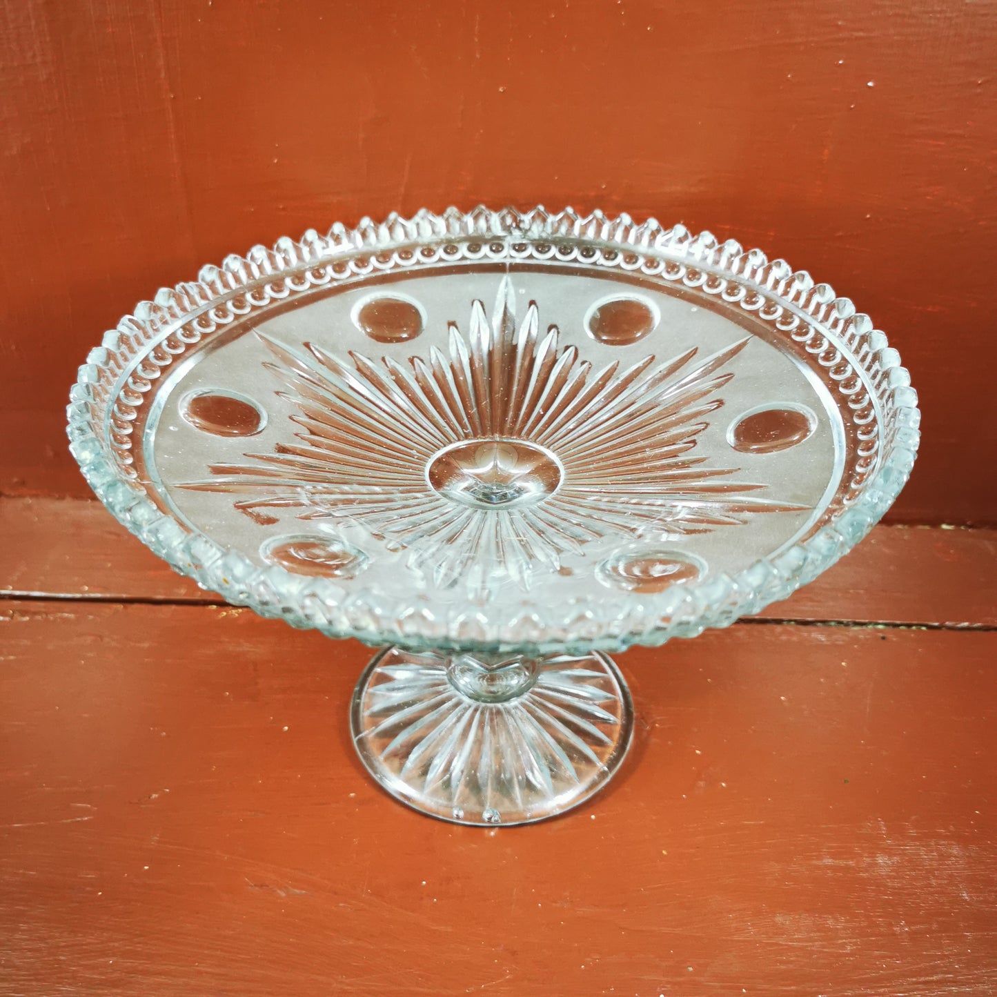 Emporial Tri-Molded English Clear Glass 8.5-inch Pedestal Dessert Stand