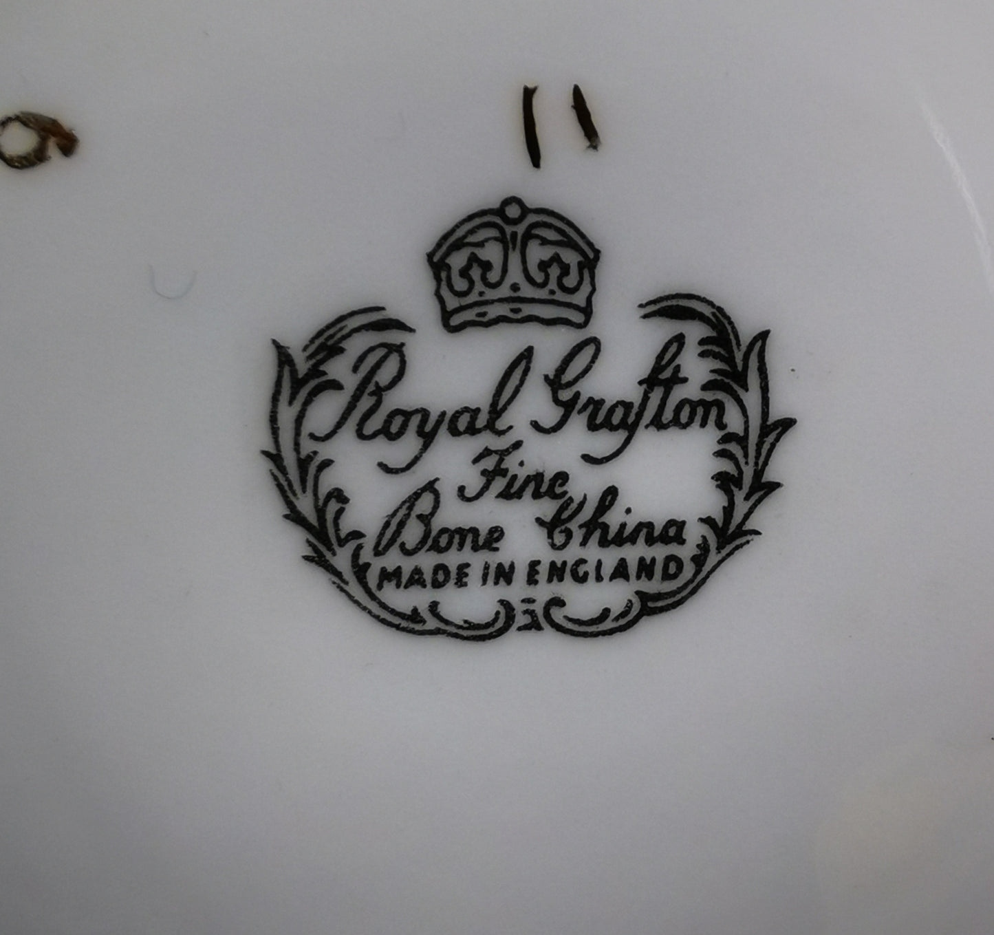 Vintage-Royal-Grafton-Floral-China-Teapot