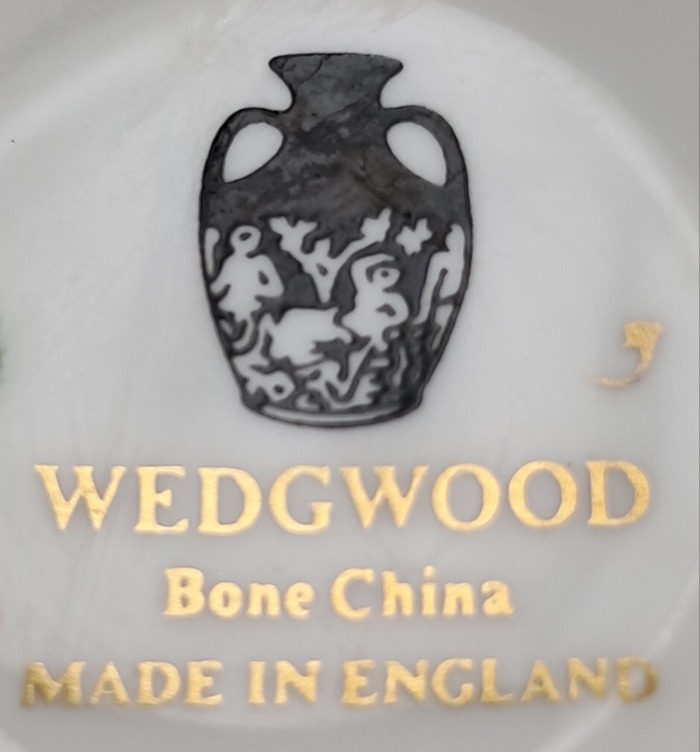 Vintage Wedgwood Florentine Green W4170 Tea Cup stamp