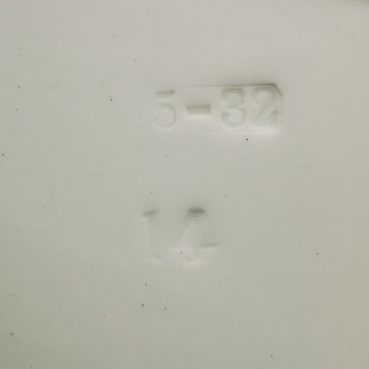 Losol-Ware-Keeling-and-Co-Evesham-Blue-and-White-China-Platters