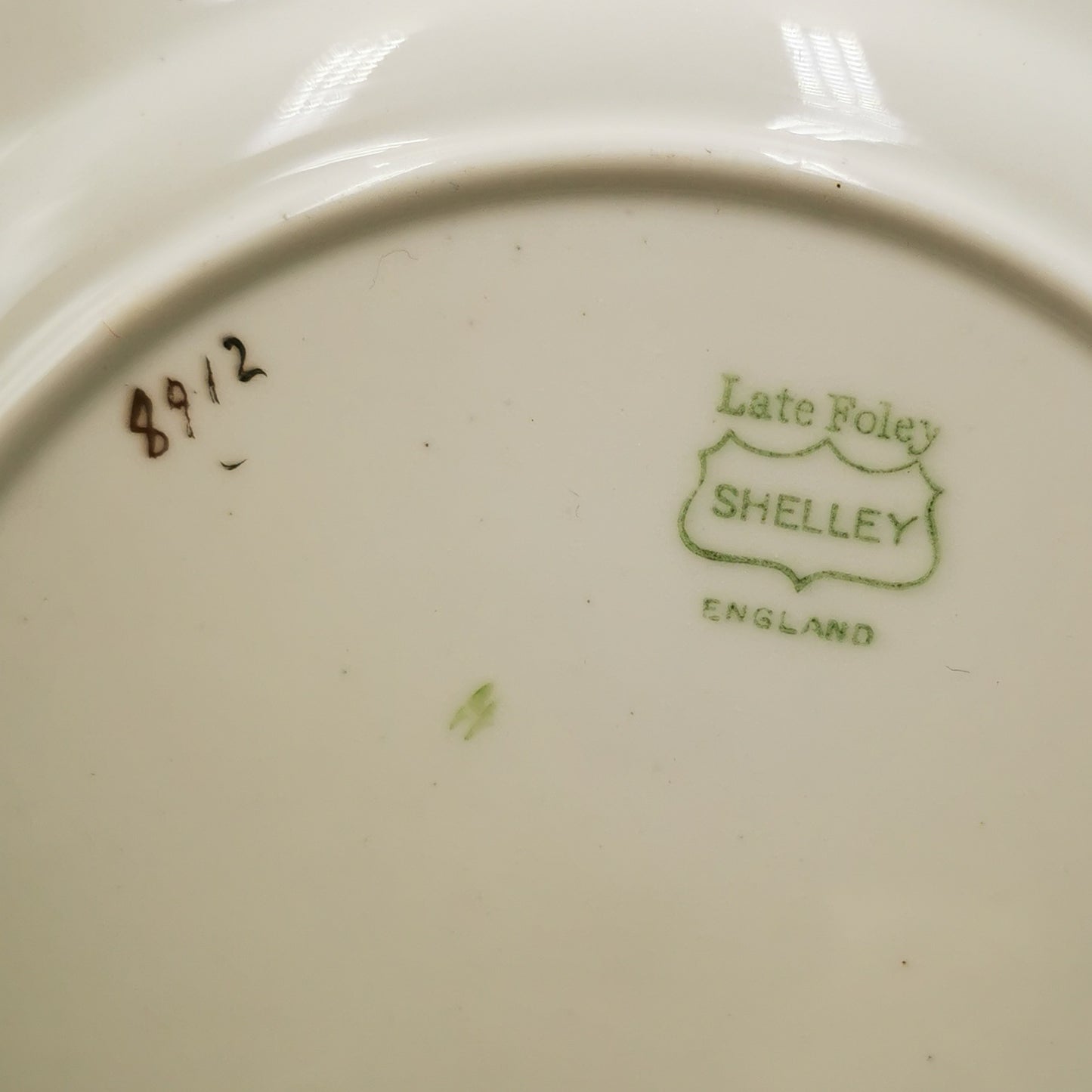 Shelley Porcelain China 8912 Rose Garland Side Plate