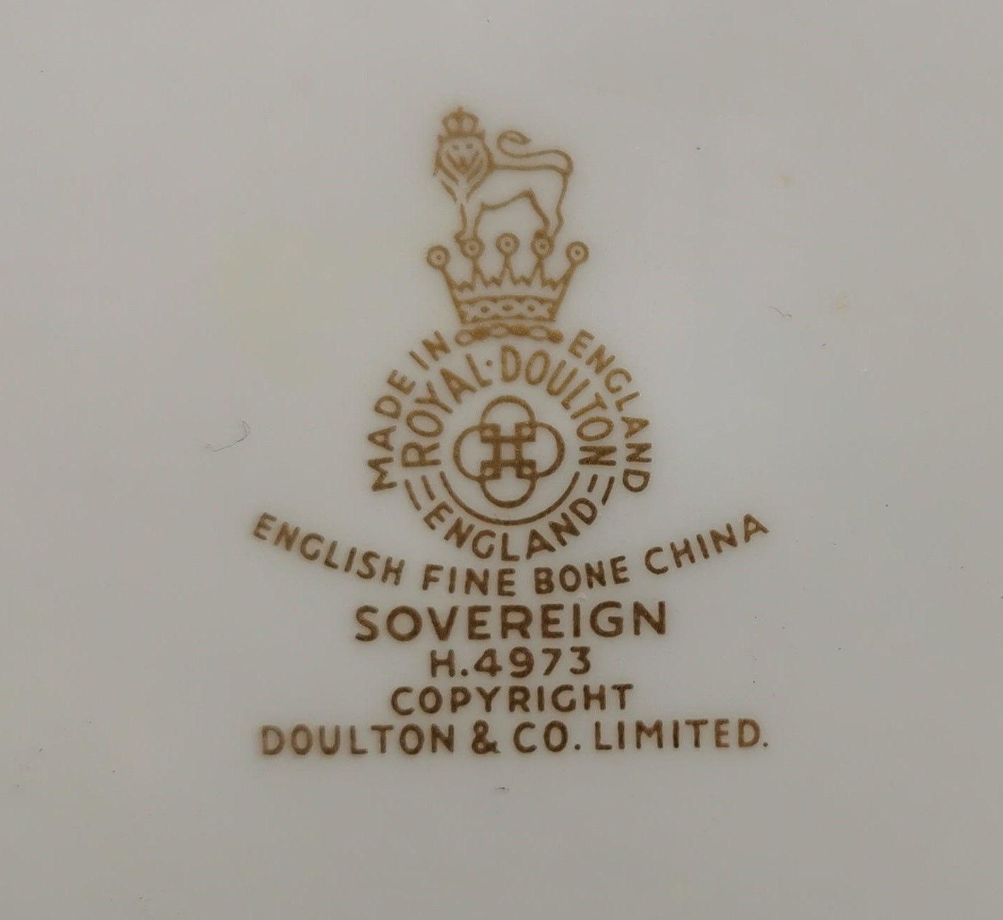 Royal Doulton Sovereign China 8-inch Large Side Plate H4973