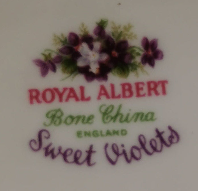 Royal Albert Sweet Violets China 9-7/8th-inch Oval Shallow Dish