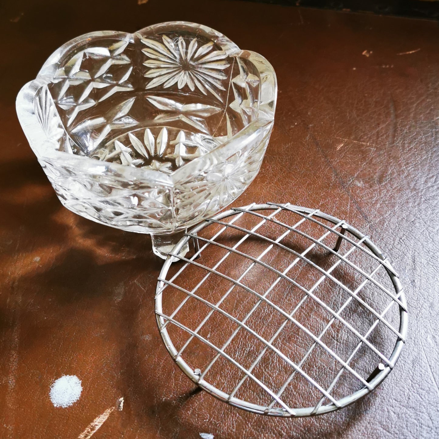 Vintage pressed glass rose bowl