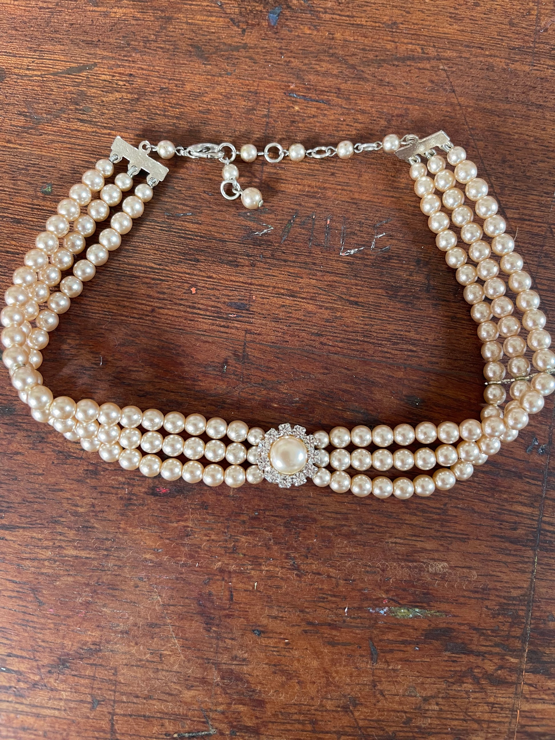 faux pearl vintage choker for bride 