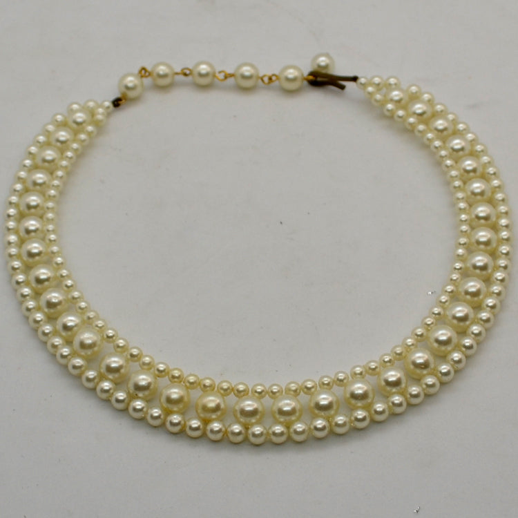 Vintage faux pearl costume jewellery necklace