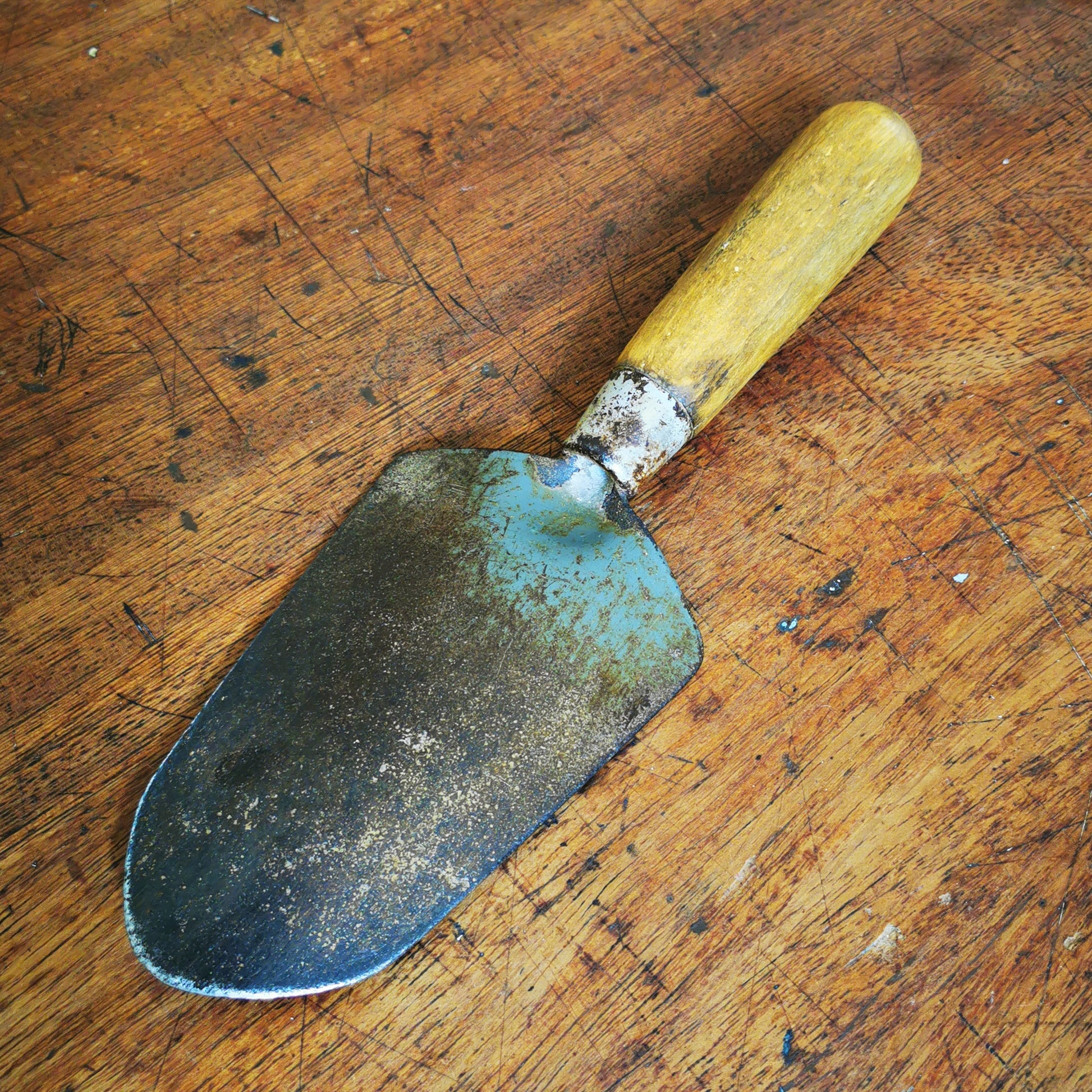 old garden trowel Vintage Garden Trowl – Vintage Farmhouse Antiques