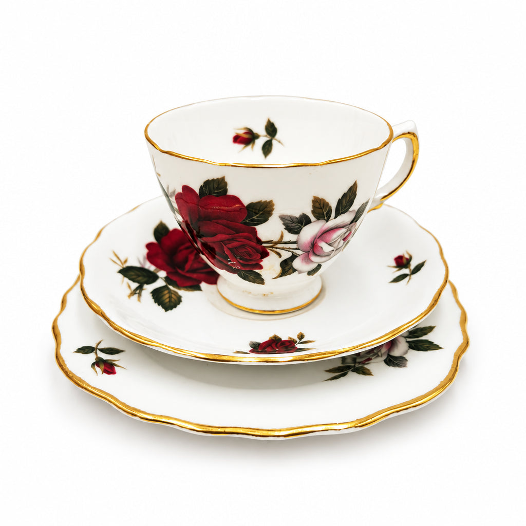 Colclough China Amoretta 7906 Teacup Trio with Square Side Plate