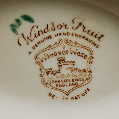 Johnson-Bros-WIndsor-Ware-Windsor-Fruit-China-Gravy-Boat-with-Fixed-saucer