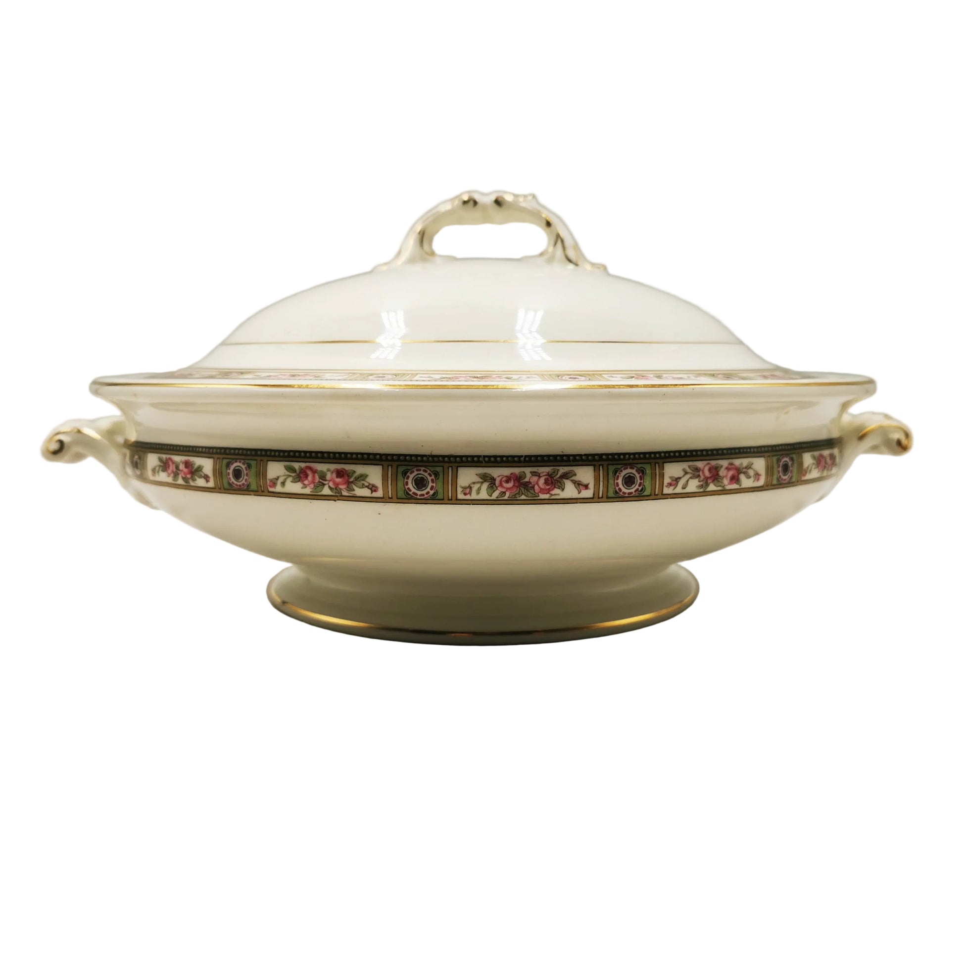 Johnson Brothers Ormsby pattern Round Lidded Tureen