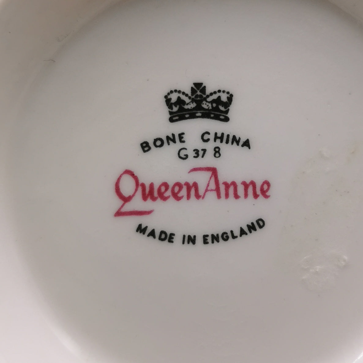 Queen-Anne-Floral-China-Carnation-Milk-Jug