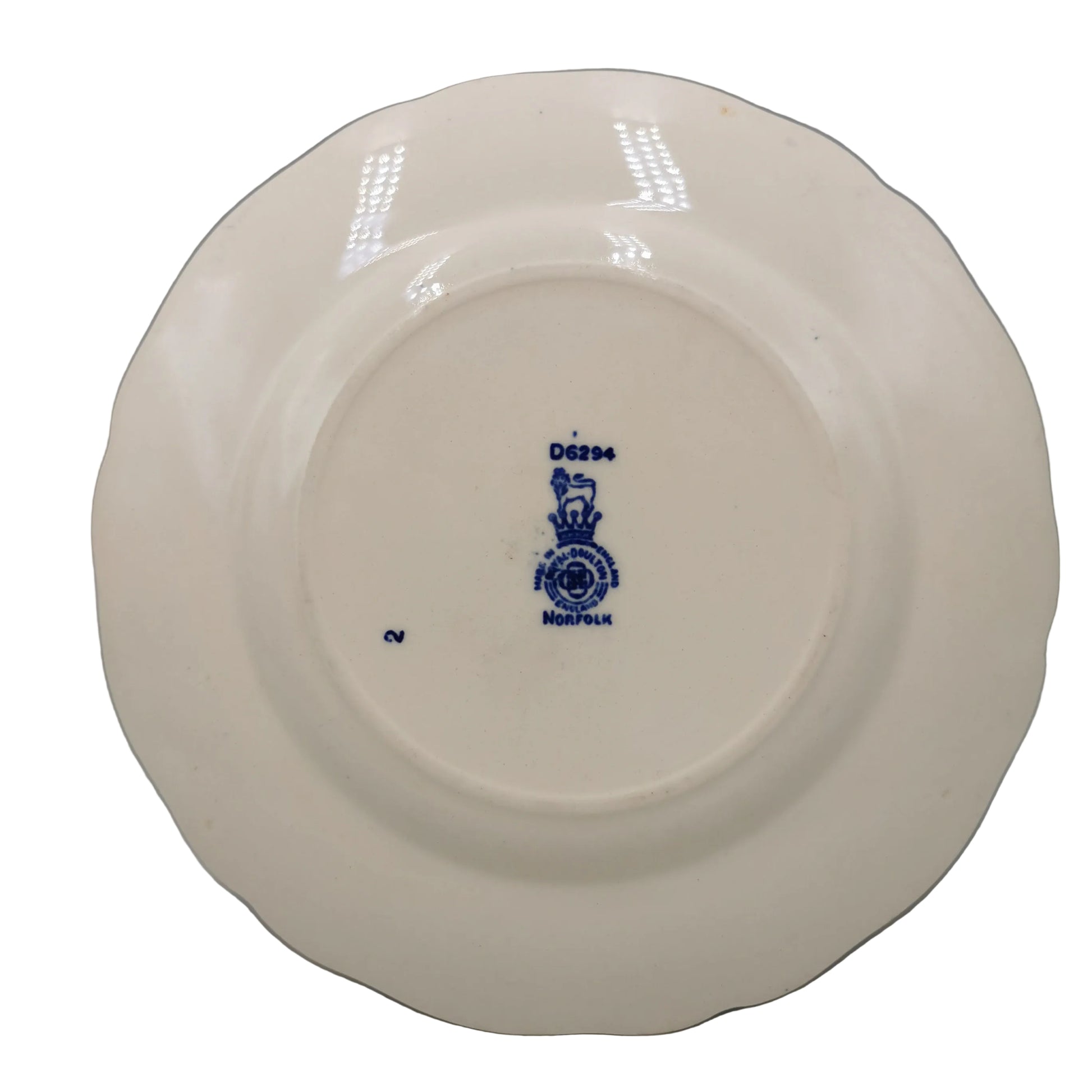Royal-Doulton-Blue-and-White-China-Norfolk-D6294-Round-6.5-inch-Side-Plate