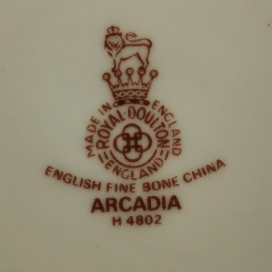 Royal-Doulton-China-Arcadia-H4802-Rimmed-Soup-Bowls