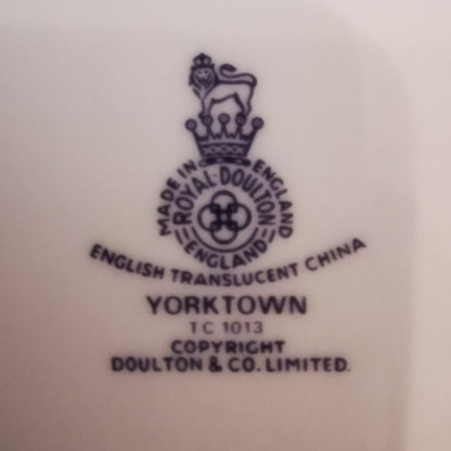 Royal-Doulton-China-Yorktown-TC1013-Ribbed-Teapot