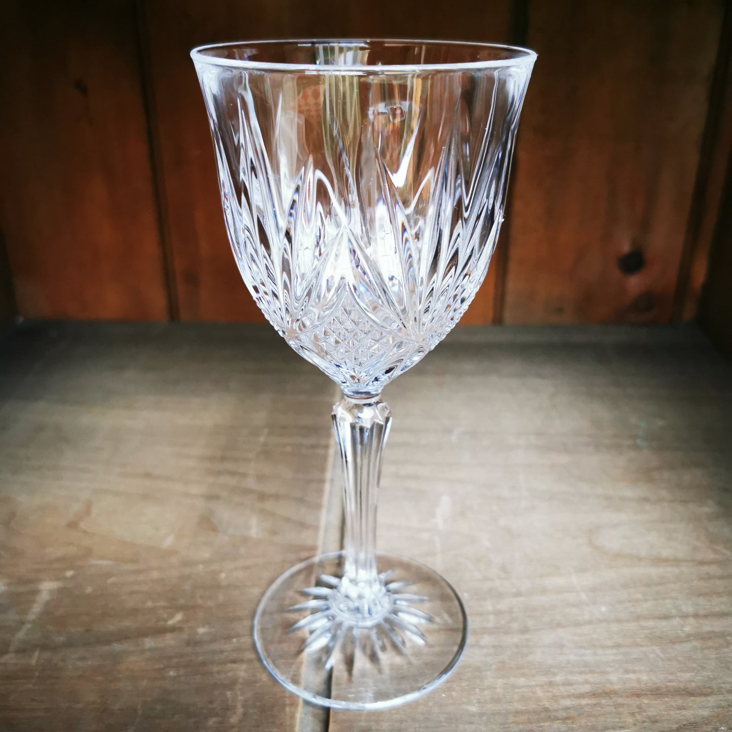 Set-of-4-Facet-Stem-Lead-Crystal-Wine-Glassesrn-image_picker_lib_temp_e553982d-fbcd-4306-b939-8e141a57151c