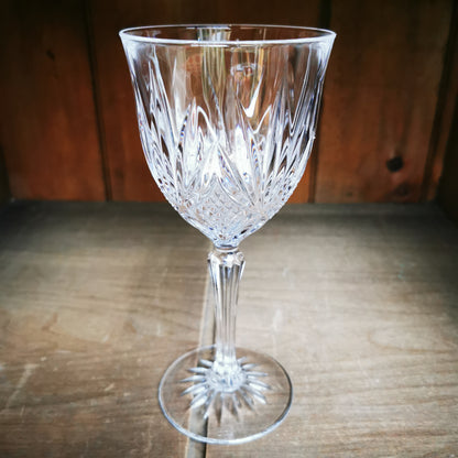 Set-of-4-Facet-Stem-Lead-Crystal-Wine-Glassesrn-image_picker_lib_temp_e553982d-fbcd-4306-b939-8e141a57151c