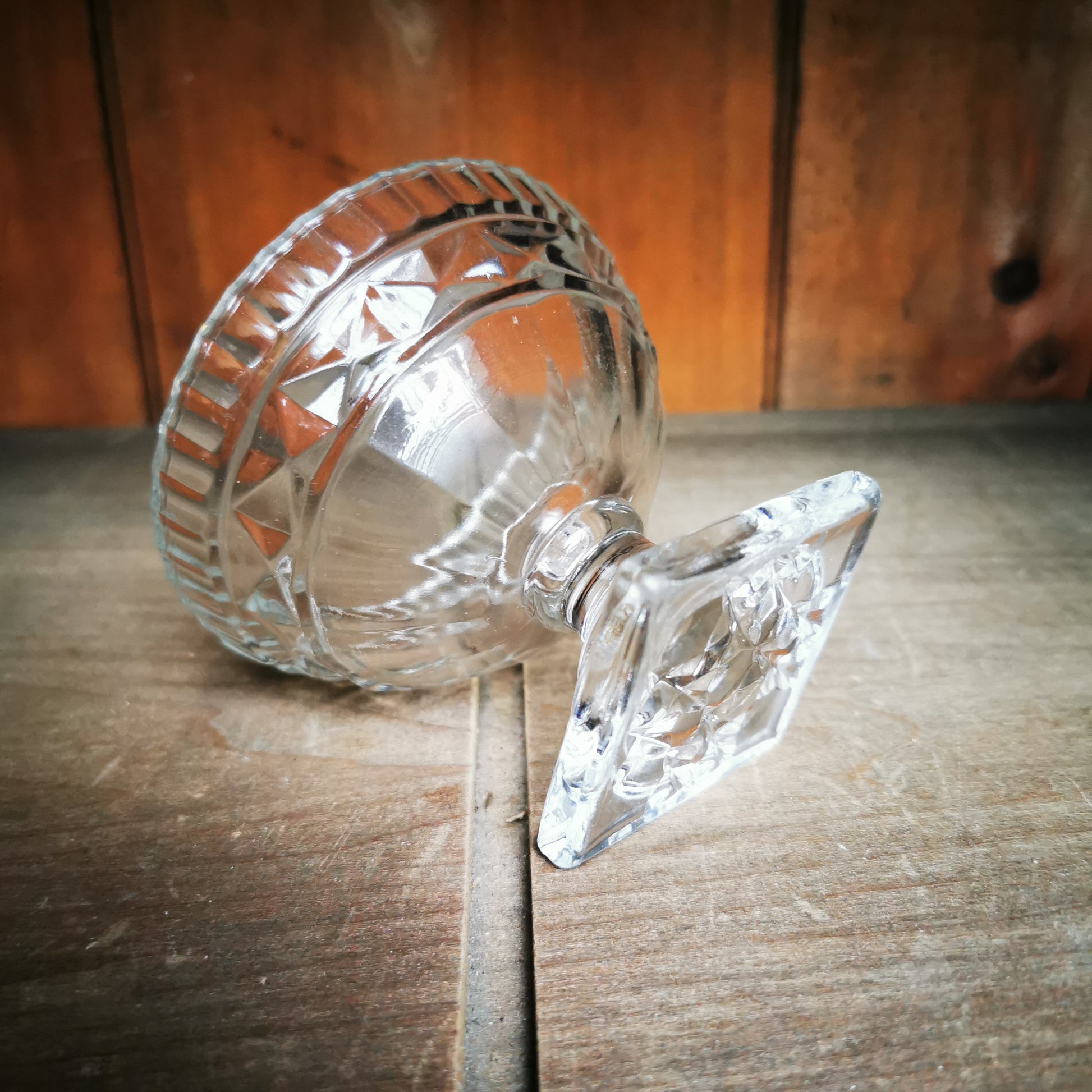 Vintage-Pressed-Glass-Grapefruit-Bowl