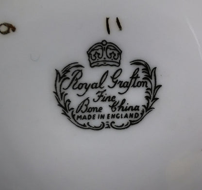Vintage-Royal-Grafton-Floral-China-Teapot