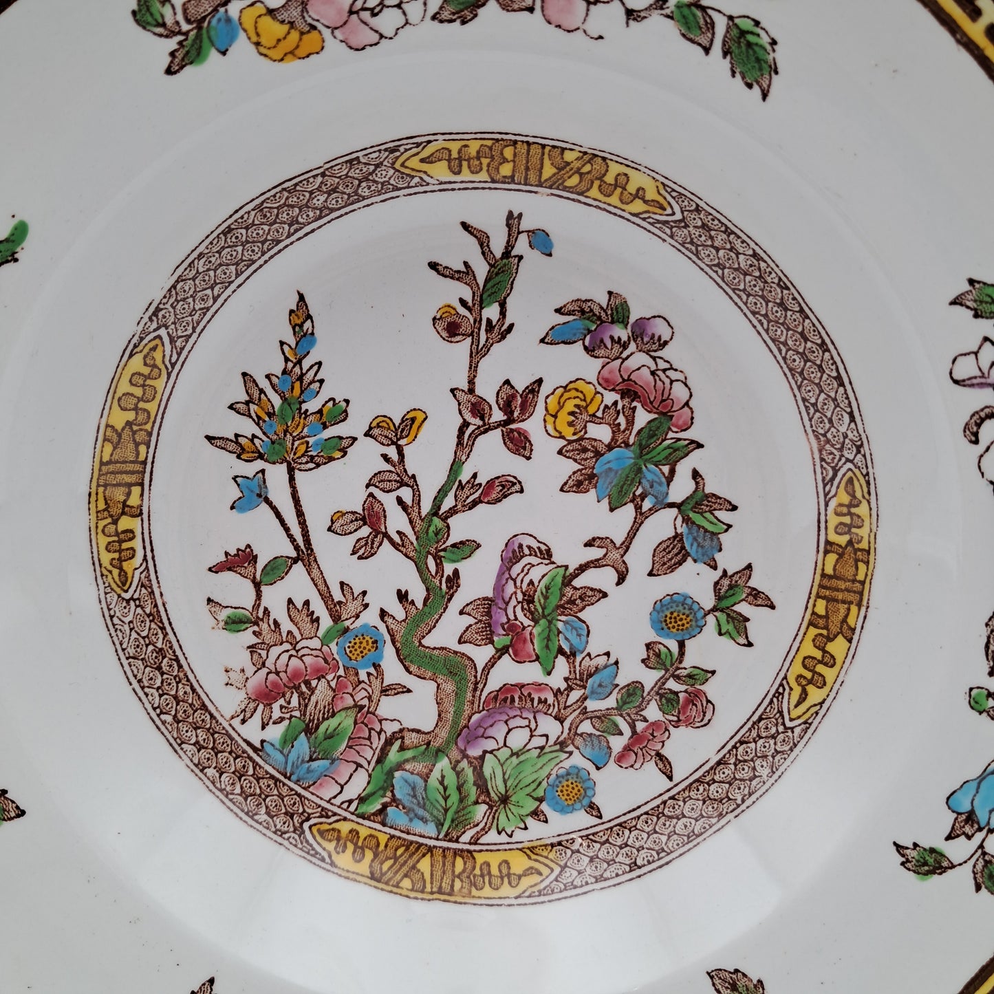 Vintage Washington Pottery Indian Tree China Soup Bowl centre
