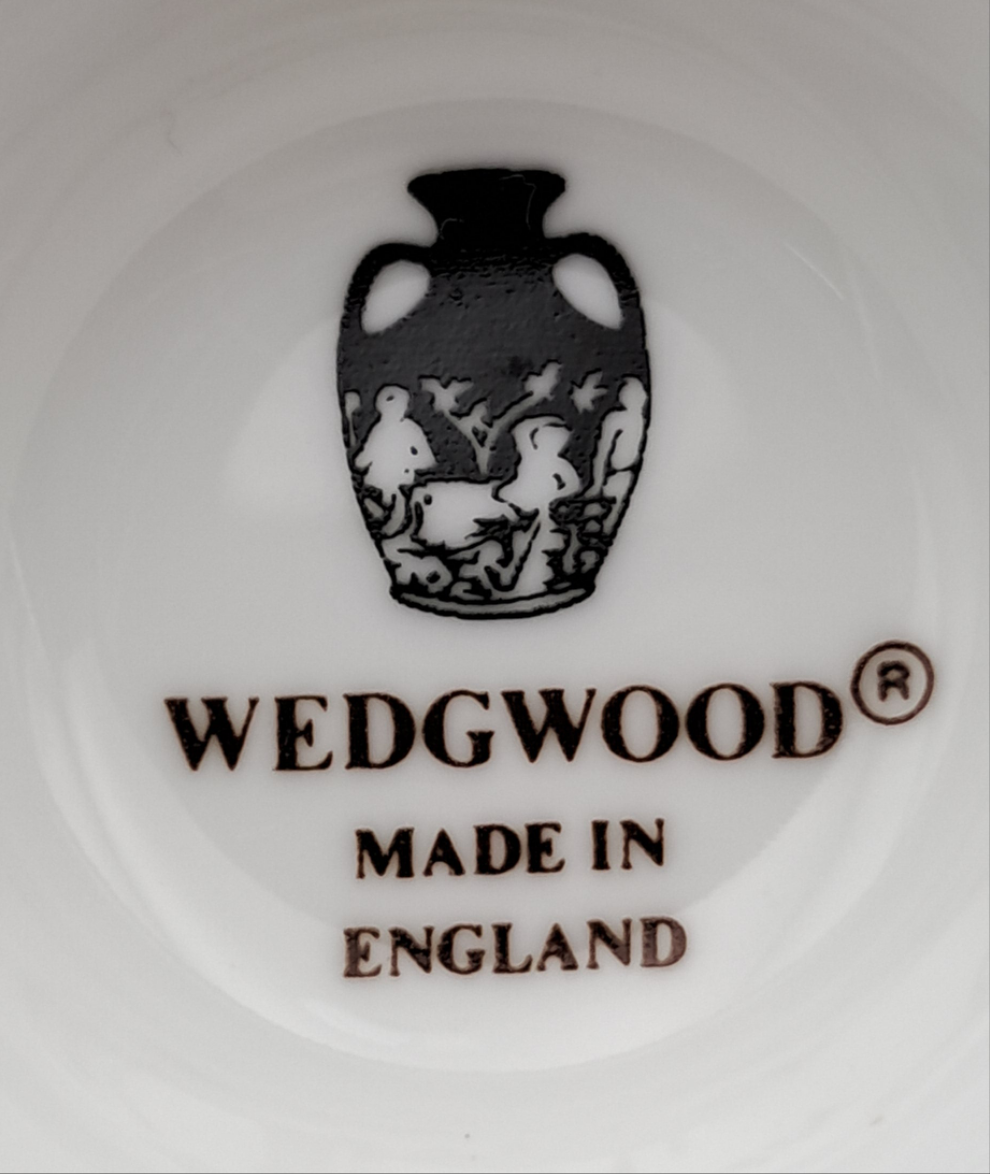 Wedgwood China Florentine Green W4170 Milk Jug stamp