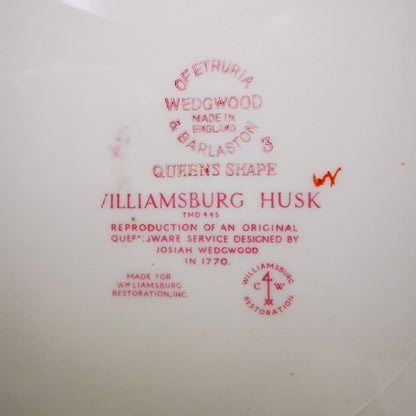 Wedgwood-China-Williamsburg-Husk-Queens-Shape-10.25-inch-Dinner-Plate