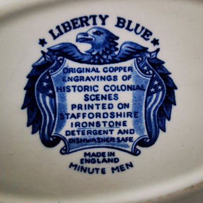 Wedgwood-Liberty-Blue-and-White-China-Minute-Men-Oval-Bowl