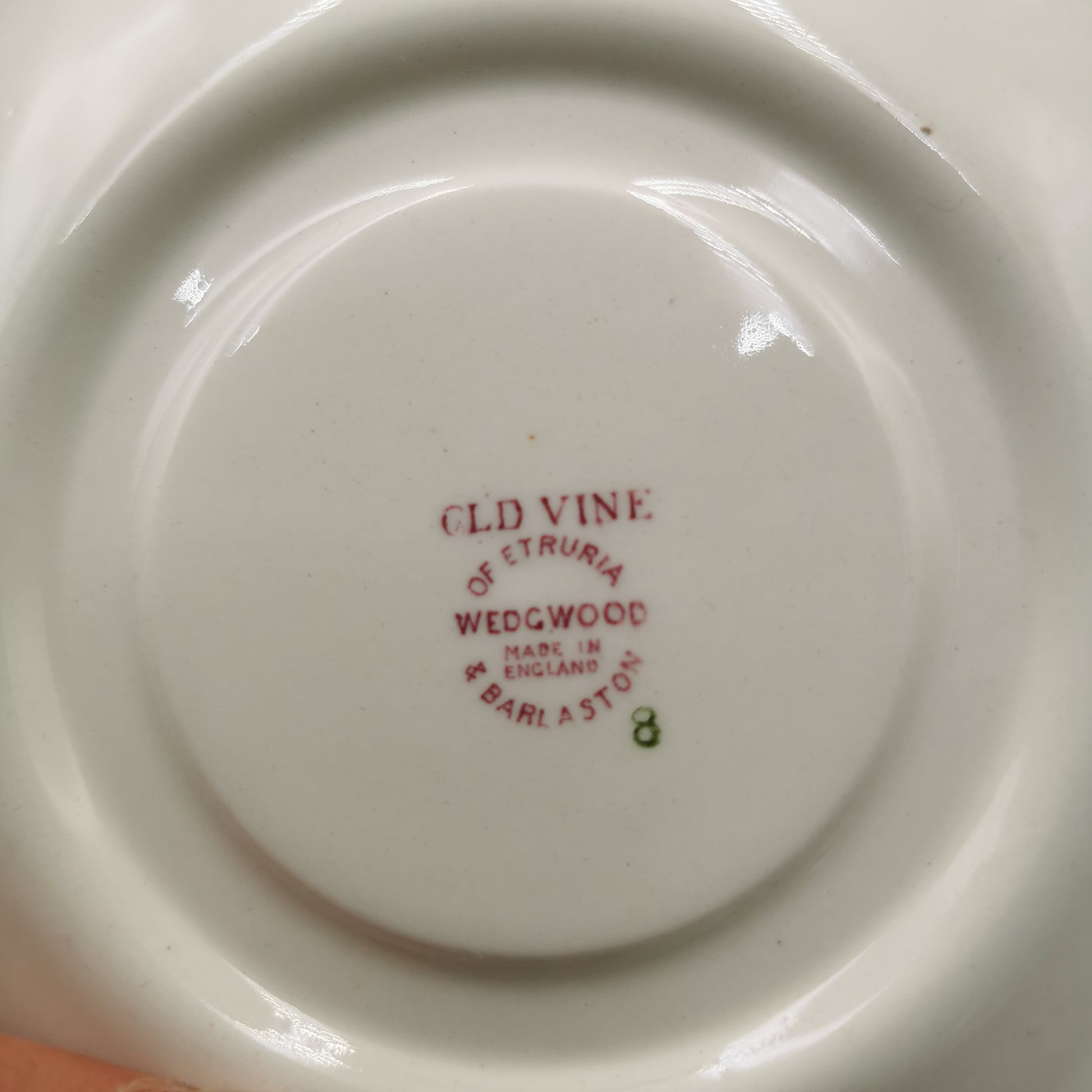 Wedgwood-Old-Vine-Mulberry-Purple-and-White-China-Teacup-and-Saucer