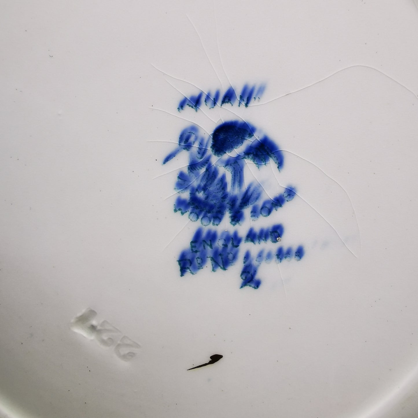 Wood-&-Sons-Yuan-Blue-and-White-China-Serving-Bowl-with-Gilt
