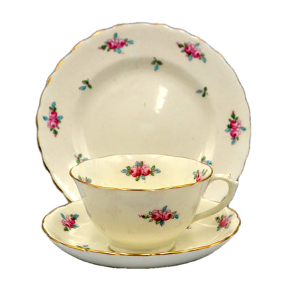 New Chelsea Pattern 1433 Pink Rose Bud Floral China Open Bowl Teacup Trio