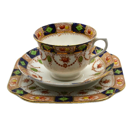 H J Colclough Royal Vale Imari China pattern 3775 Teacup, Saucer & Side Plate c1928