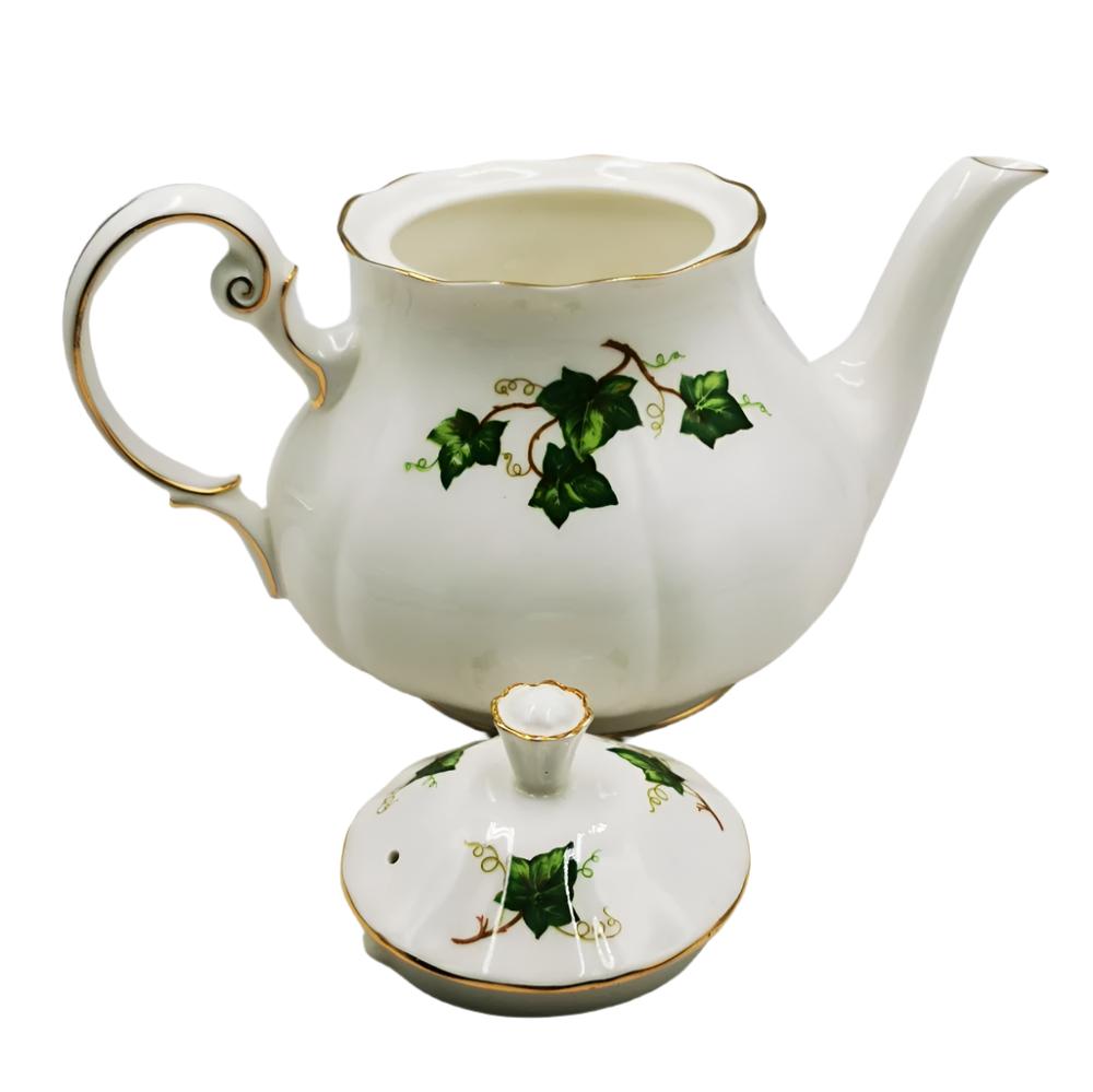 Colclough Ridgway China Ivy Leaf 8143 bone china Teapot