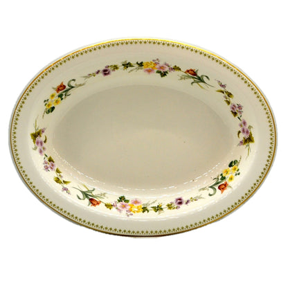 Wedgwood China Mirabelle R4537 10-inch Oval Serving Bowl