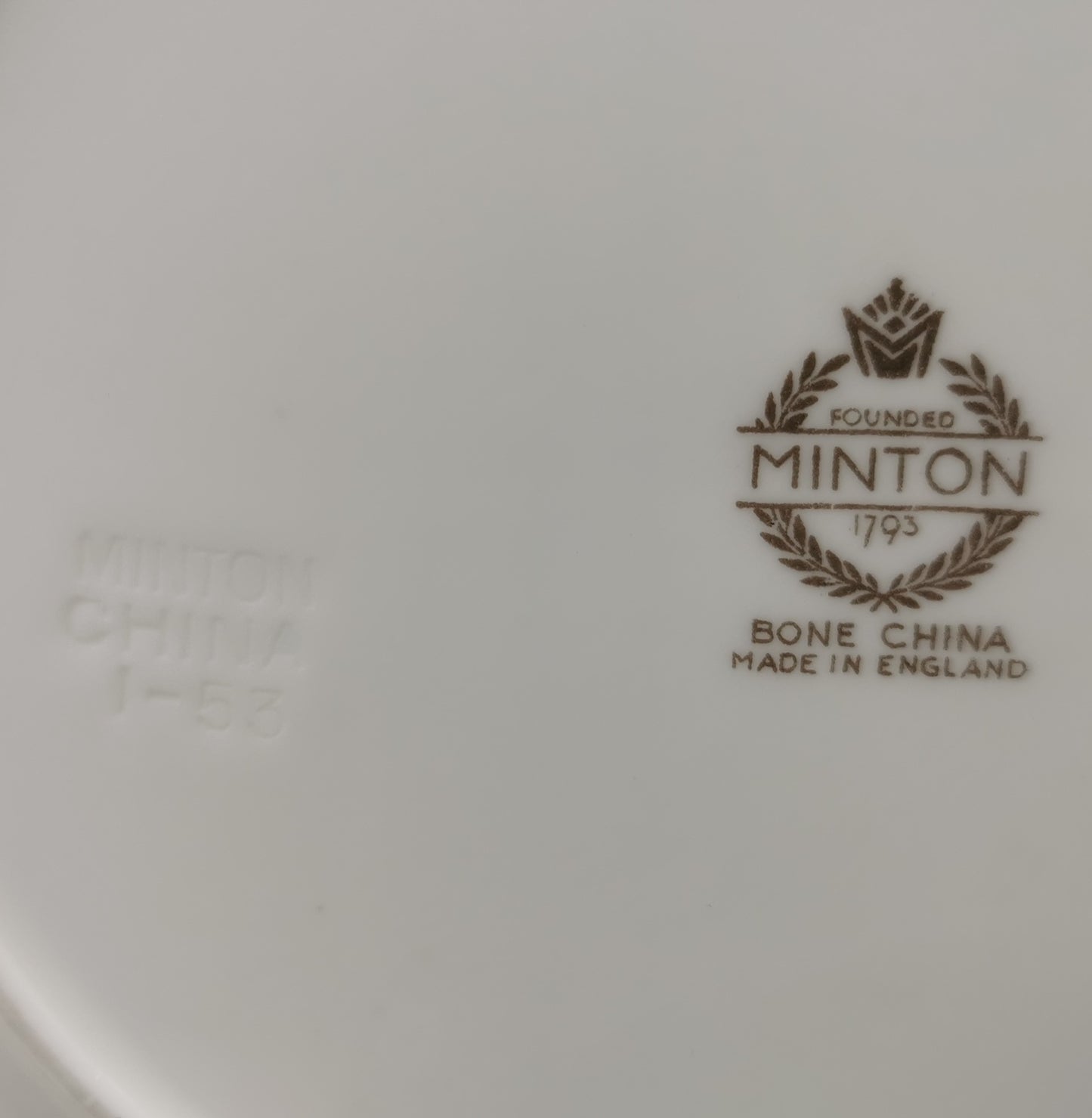 Minton Winchester K132 Gold and White China Cake Plate 1953