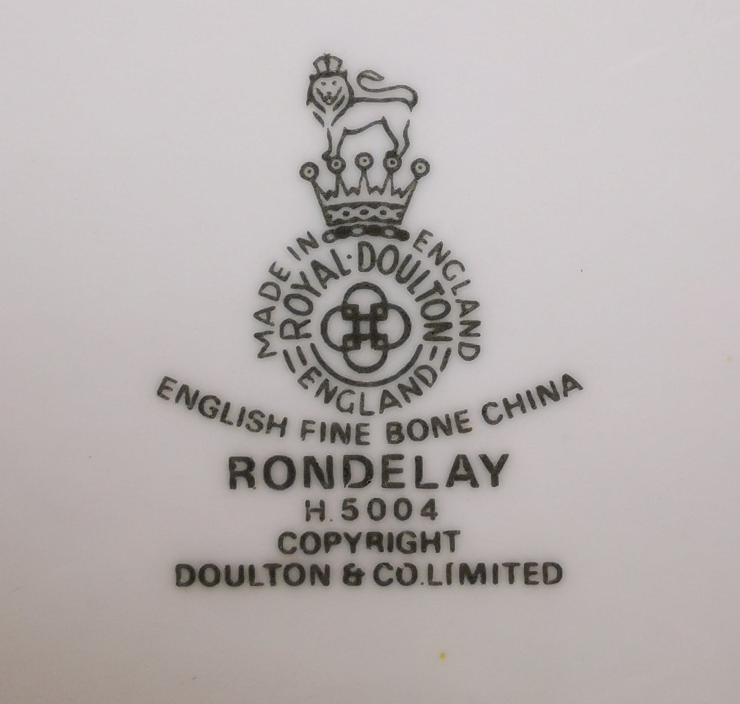 Royal Doulton China Rondelay H 5004 Cake Plate