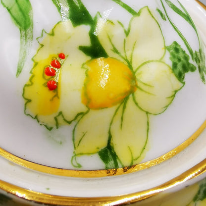 Royal Standard Bone China Daffodils 214 Teapot