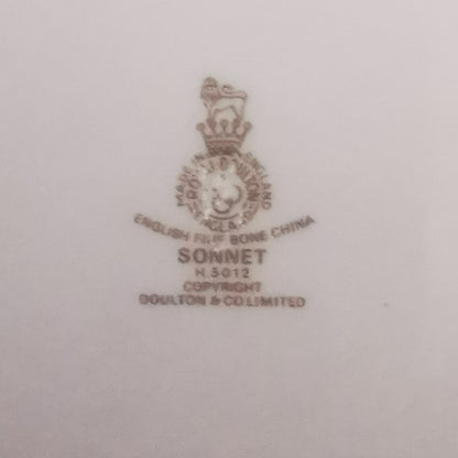 Royal Doulton Sonnet China H5012 10.5-inch Dinner Plate