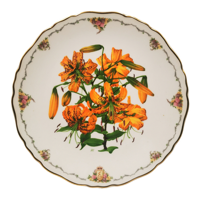 Royal Albert China The Queen Mother's Favourite Flowers Complete 9 Plate Set