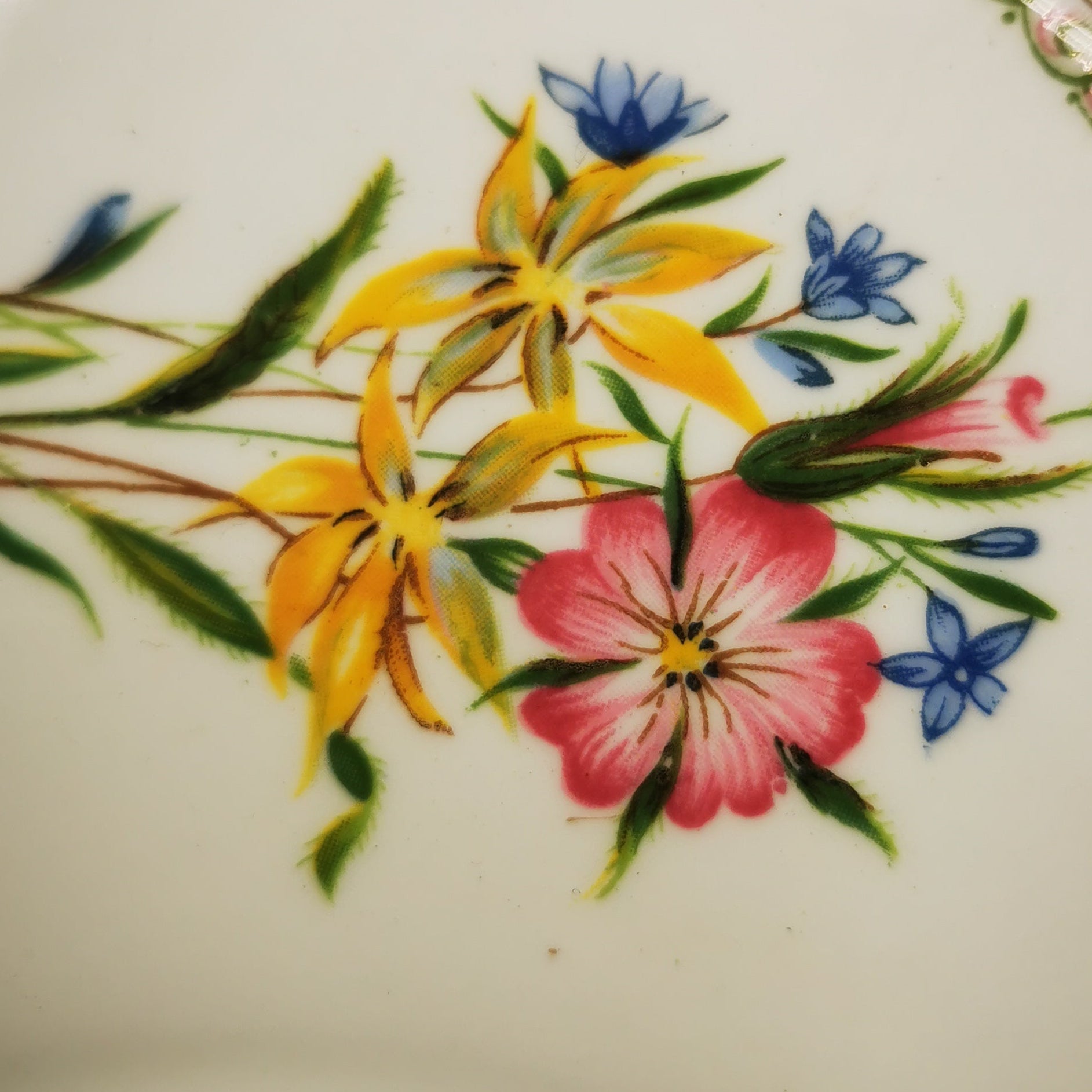 Shelley Wild Flowers 13686 Floral China Cake Plate