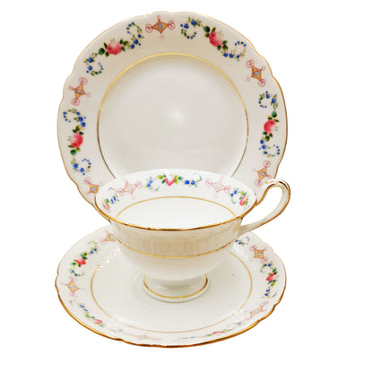 Shelley Porcelain China 8912 Rose Garland Teacup Trio
