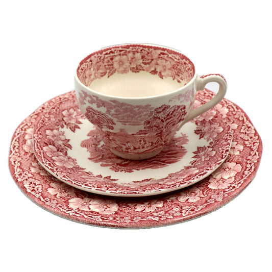 Wedgwood Woodland Red and White China Teacup Saucer and Side Plate Trio