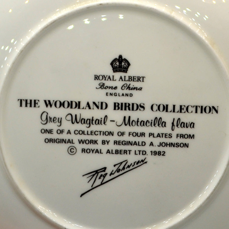 Royal Albert China Woodland Birds Collection Yellow Wagtail Cabinet Plate