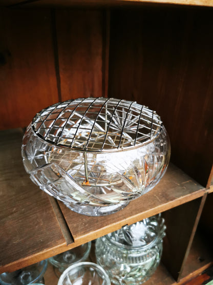 Large Lead Crystal Glass Rose Bowl 6.75-inch diameter