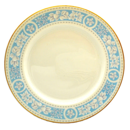 Royal Doulton Hampton Court 9-inch Plate