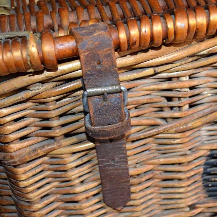 Antique Classic Car Travelling Wicker Hamper Basket