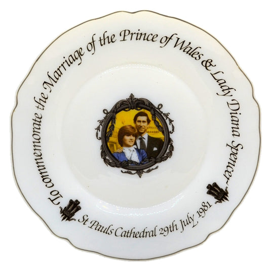Arc France Arcopal Royal Wedding Milk Glass Plate 1981