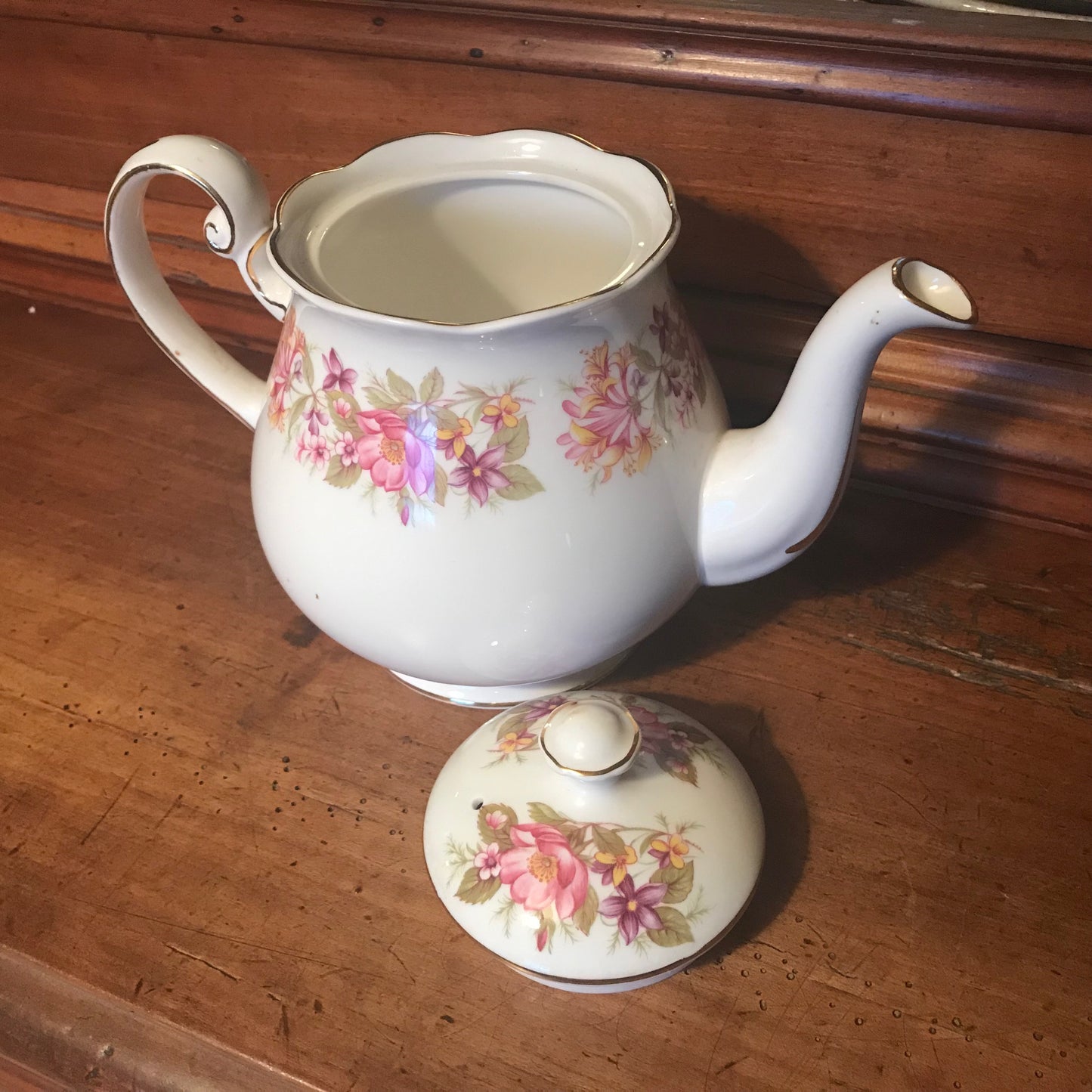 Colclough Wayside bone china teapot pattern 8581