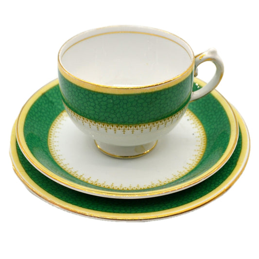 Jackson and Gosling The Old English Grosvenor Allandale 8534 China Teacup Trio