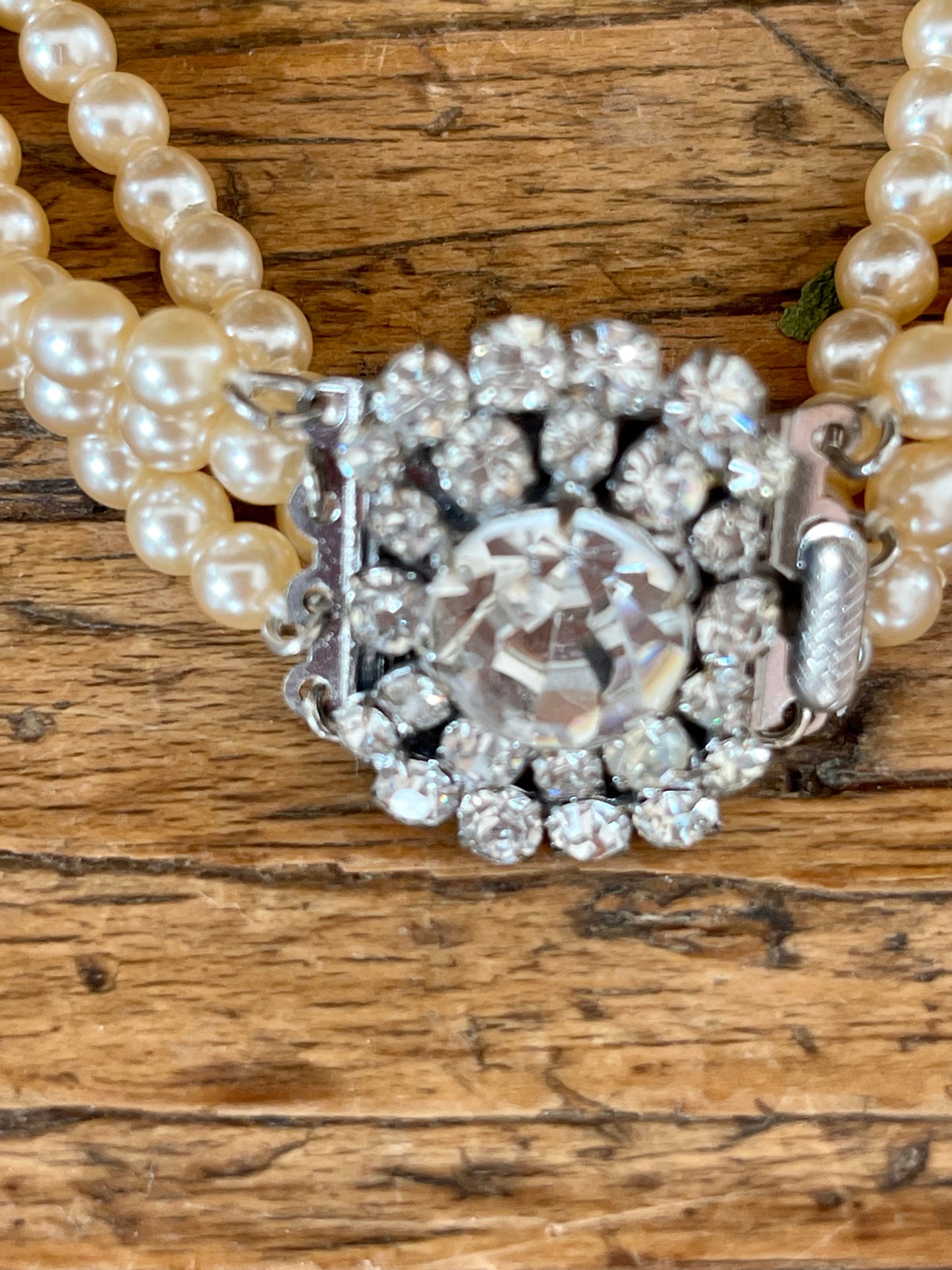 vintage faux pearl choker diamante clasp