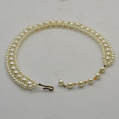 Vintage faux pearl costume jewellery necklace